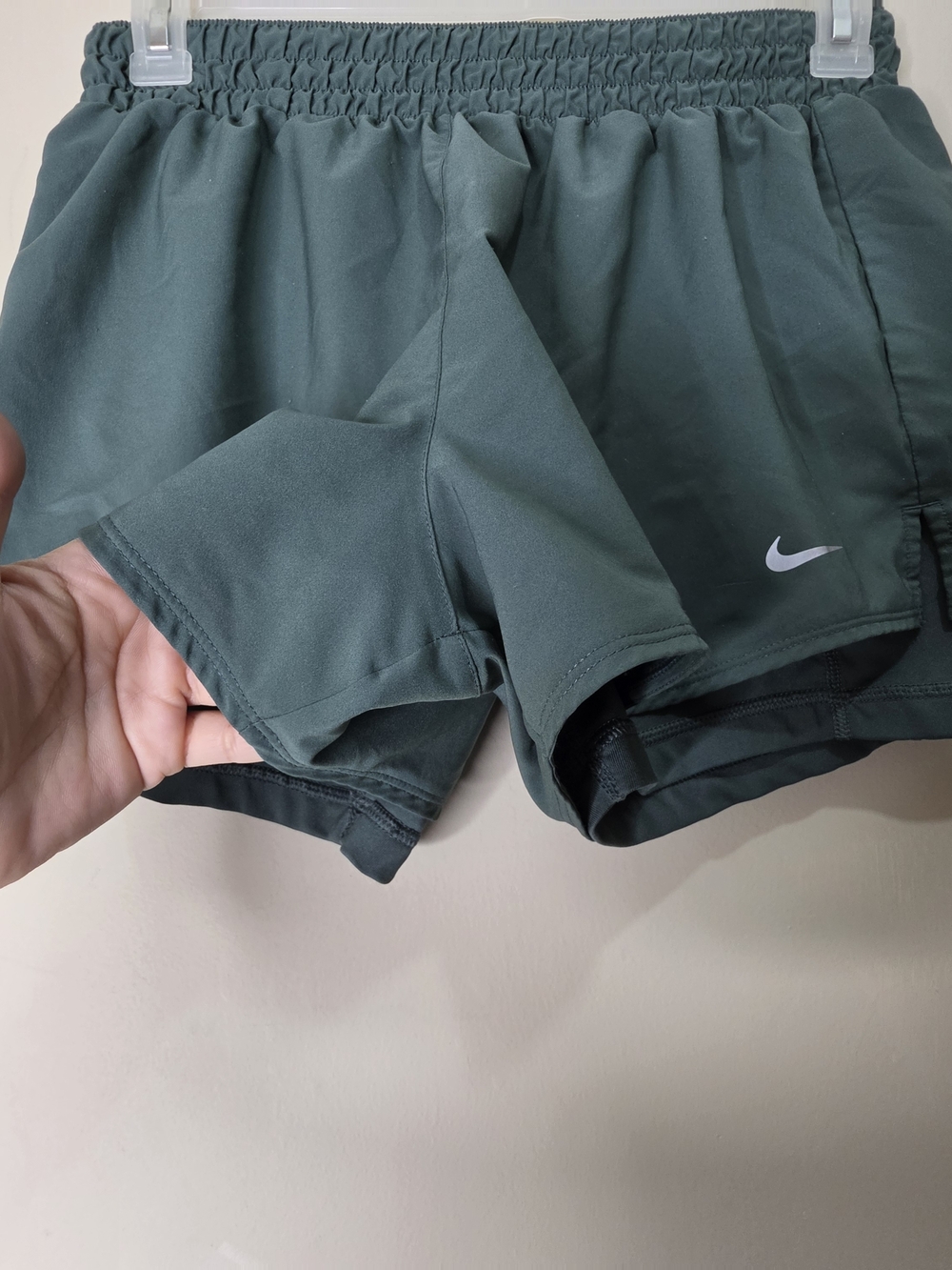 Nike Dri-FIT Athletic Shorts Womens Medium Green Running Lined - Picture 4 of 10